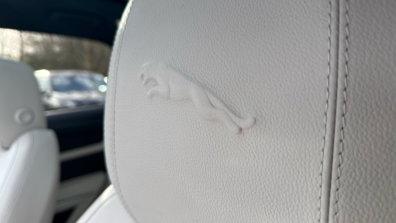 Jaguar F-Pace 2.0 D200 R-Dynamic Black 5dr Auto AWD Diesel Estate